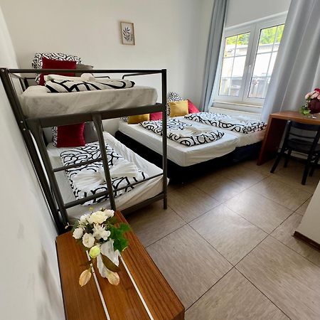 Hotel Moji 3 Landhaus Koeln Линдлар Экстерьер фото